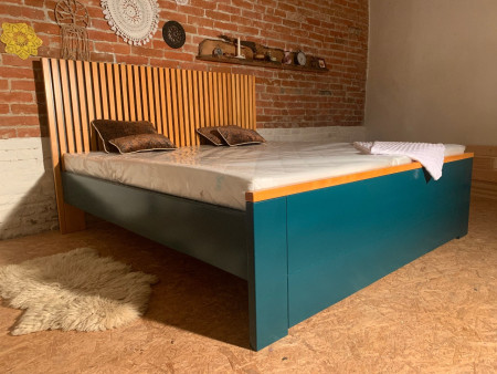 plně krycí barva hluboká zelená